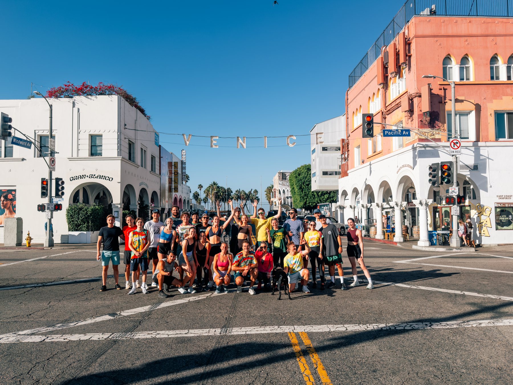 The SYB x LT Days 5K group on Windward Avenue in Venice Beach
