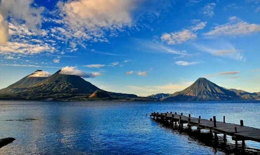 MettaMorphosis : Lake Atitlán