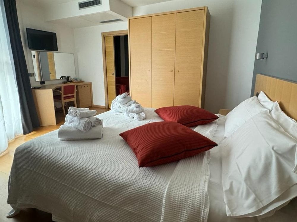 A suite at the Hotel Oasi