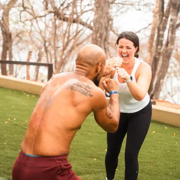 Partner workout and a lot of laughing on the lawn on the SYB Nicaragua trip