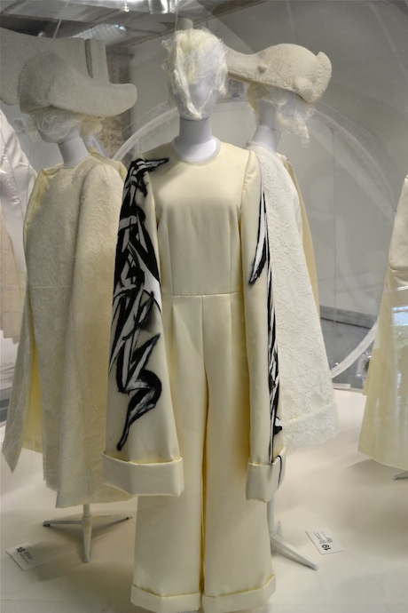 Comme des Garçons, "White Drama"