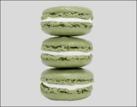 The Ladurée Incroyable macaron