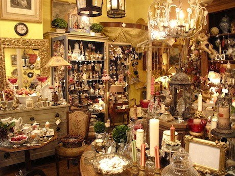 La Maison du Roy in Paris Boutiques