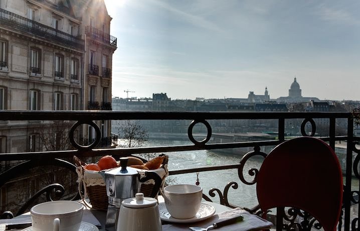 158parisapartmentrent2bedroomsnotredameilestlouissaintlouisbourbon2bdr1baprivatehomes12111