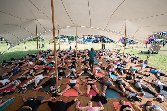 YOGA & MOVEMENT CLASSES