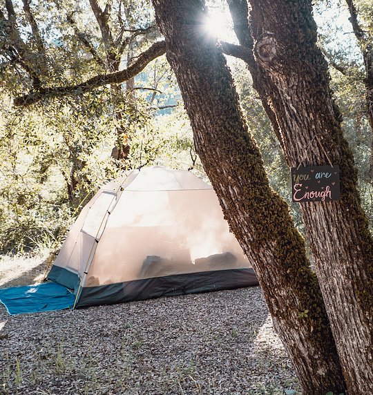 LUXURY CAMPING