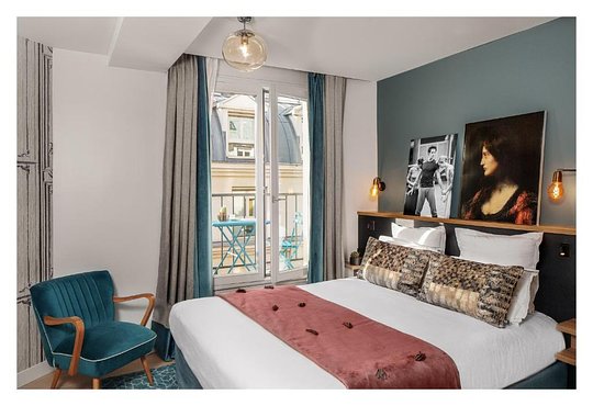 Arrive one day early in Paris - Private Room -June 22, 2025 