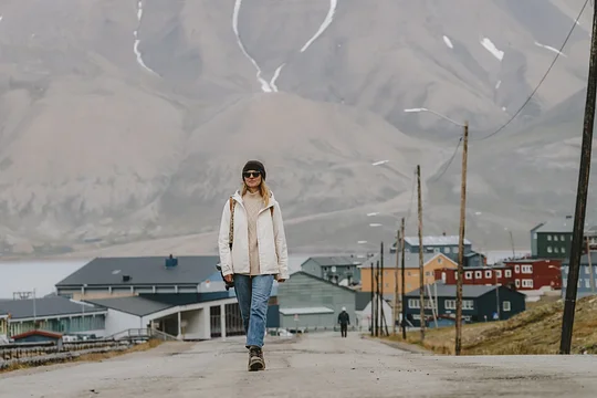 Spend time with a long-time resident of Svalbard, learning about local life