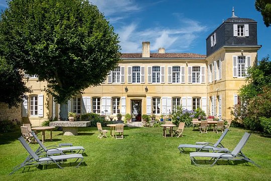 Reside in an historic 18th century manor house