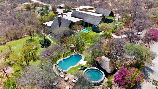 Toshari Lodge 