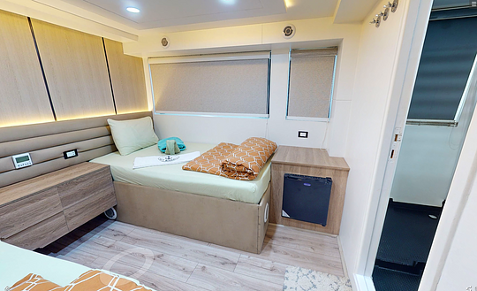 Cabin 10 (3rd Deck Twin En-Suit)