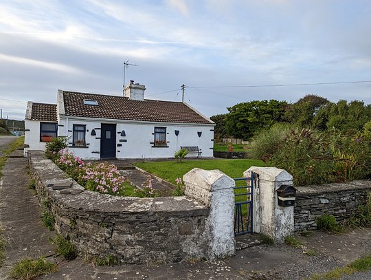 Local Area + Walks