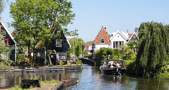 Discover a picturesque canal village