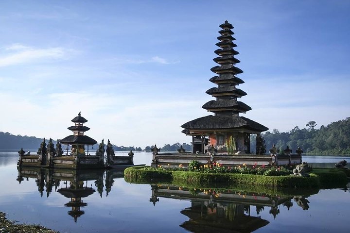 ULUNDANUTEMPLE