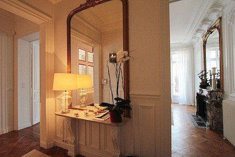 Belau_D_Real_estate_mirror11