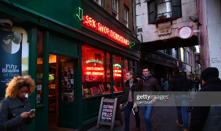 sohogaybars