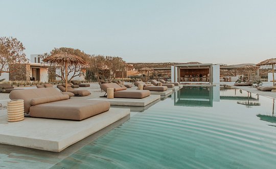 Cove Paros Hotel 