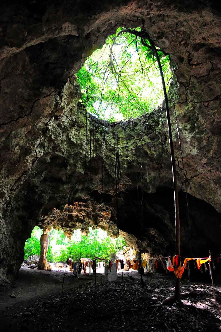 Kumbi_Cave_Zanzibar_8022922007