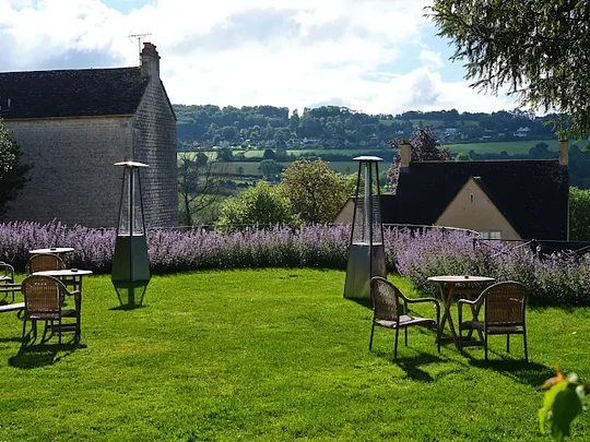 5 Day / 4 Night Post-Trip Extension to the Cotswolds - Shared Room (Price is per person. Each guest must book individually. )