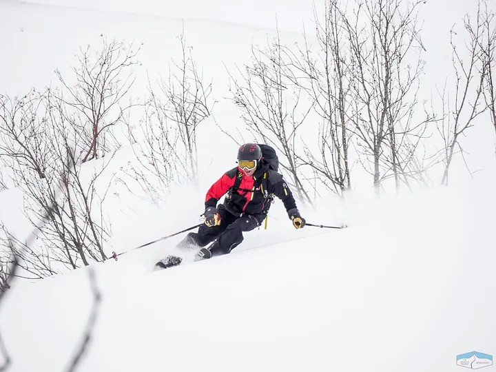 kookoo_travel_norway_ski_freeride_trip_24