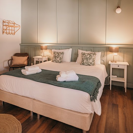 Single Occupancy w/ Shared Bathroom
