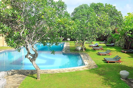 The Long Beach Resort