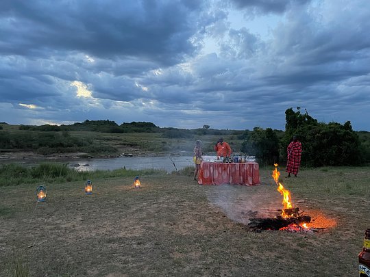 Enjoy a night cap around the campfire under the stars