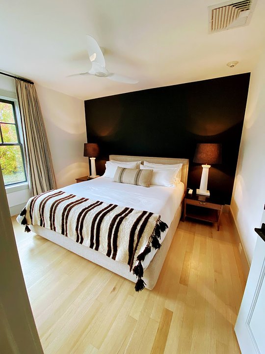 Private King or Queen Ensuite Room in Twin Peaks