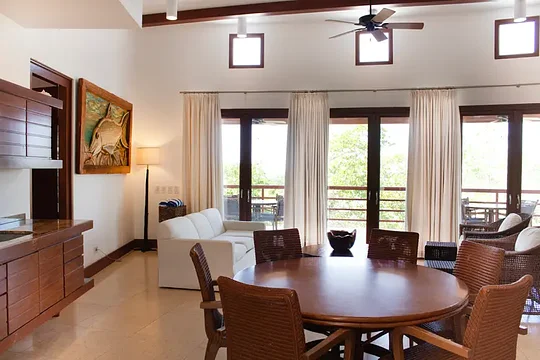 4-Bedroom Villa with Pool & ocean view (6 guests)