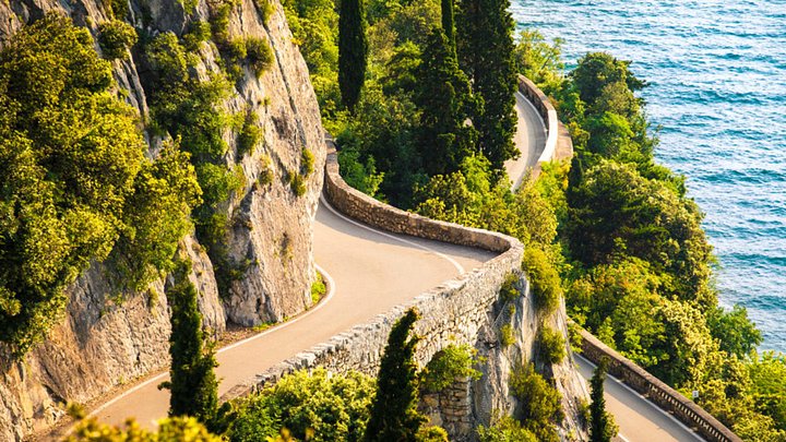 Garda Road Cycling Travel Price
