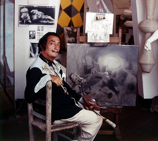Discover the unexpected world of Dalí and his wife Gala