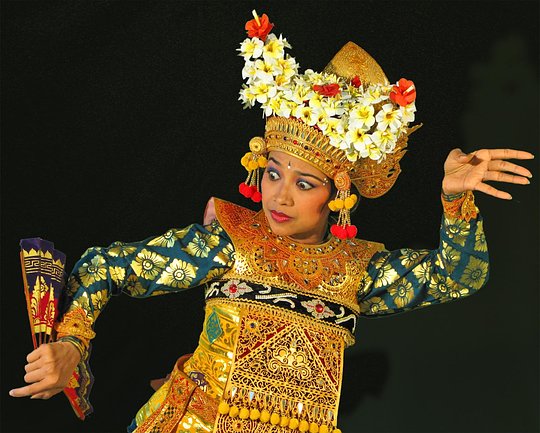 Watching the Legong Balinese Dance at a Palace