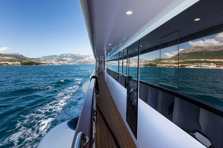 BoatSideView