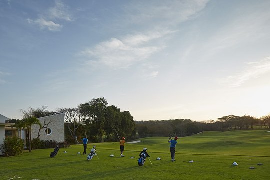 DRIVING RANGE