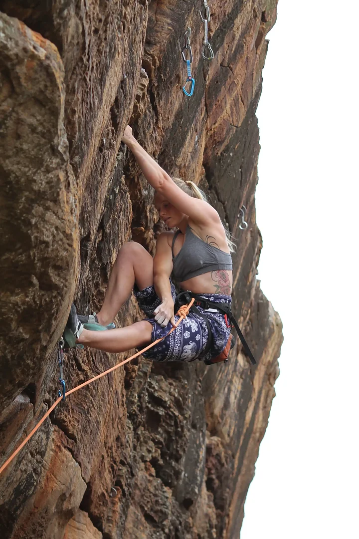 kookoo_climb_climbing_backpackers_3