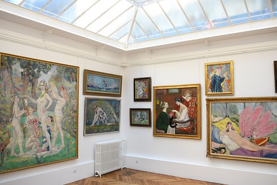 Visit the collection of artist Jacqueline Marval 