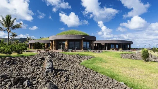 Nayara Hangaroa