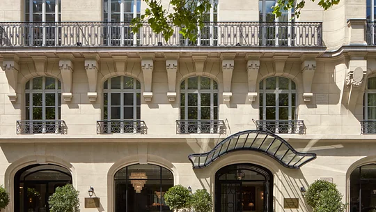 Arrive two days early in France (Private Room) - December 1, 2026