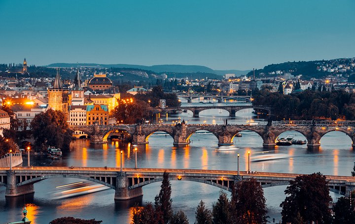 iStock1320519704