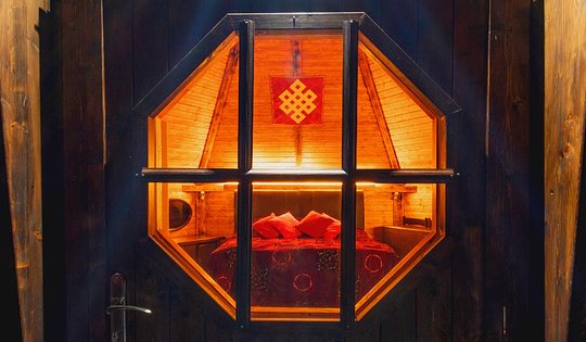 Cabin Yan