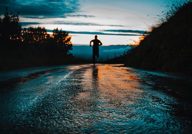 w660_903686_lucasfavrejnoncffwrnaunsplash