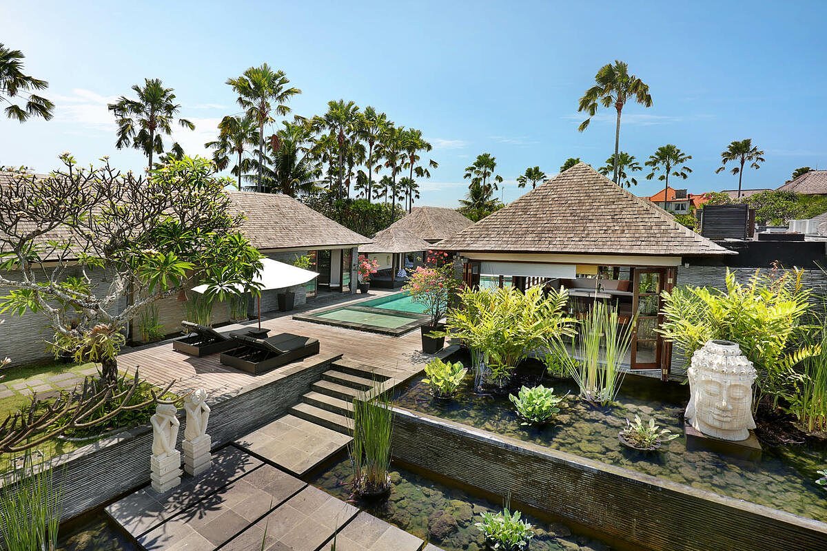 Party Villa