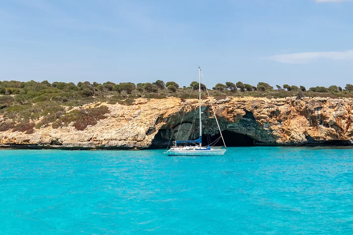 kookoo_travel_mallorca_climb_sail_deep_water_soloing_psicobloc_8