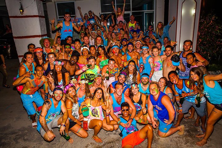 Full Moon Party_LBW travellers on group tour