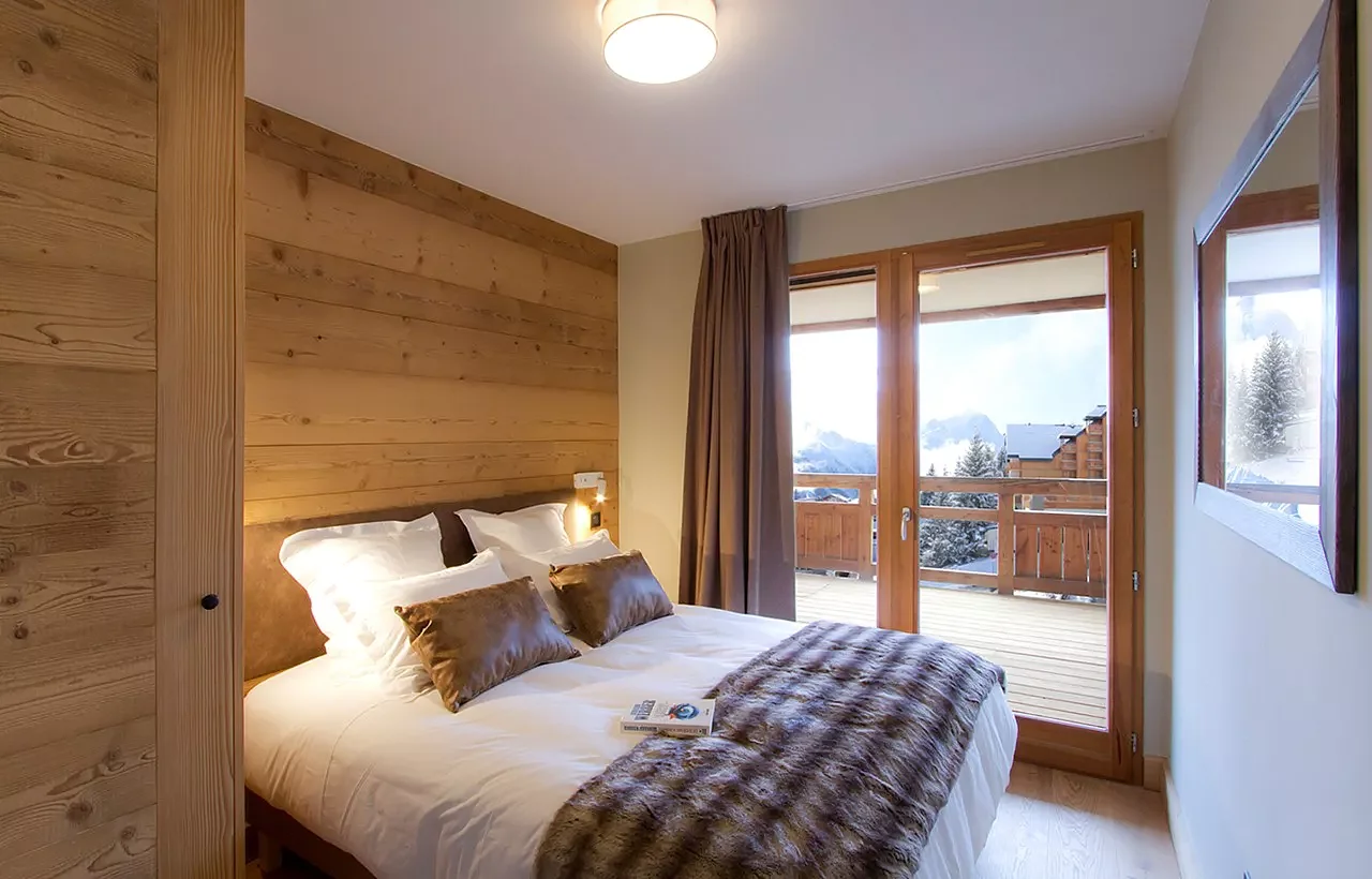 locationmontagnelesdeuxalpeschaletchambertinlodge3