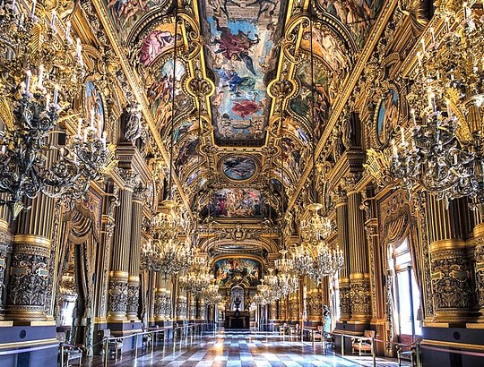 Immerse yourself in the magic of the opera at the Palais Garnier 