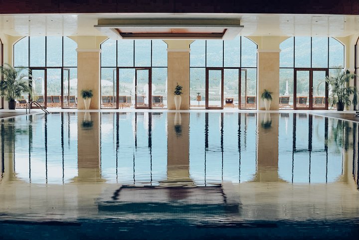 piscina-interior-pool-01_tcm55-53150