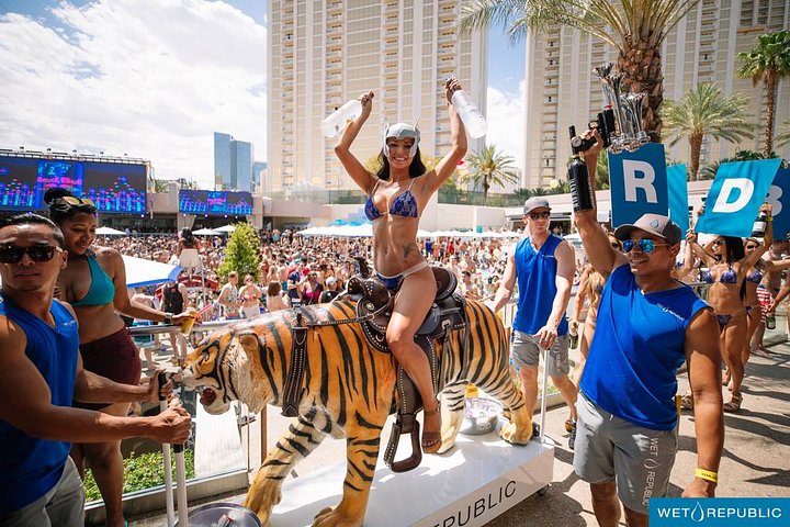 WetRepublic4