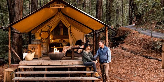 Nature's Oasis: Luxurious Glamping Retreat