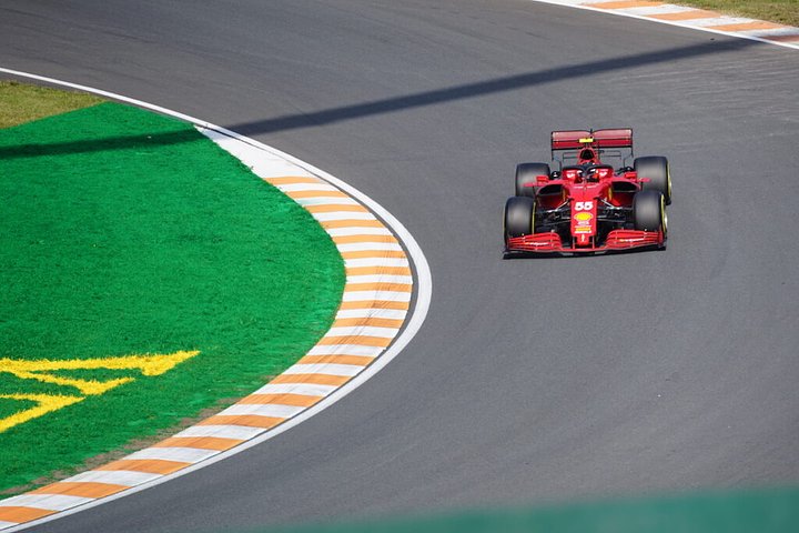 F1ExperiencesNetherlandsTrackAction2021AB082621024x683